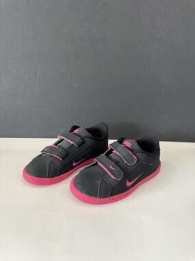 Nike Court Tradition 2 Black and Pink Toddler Size 10C 408079-011